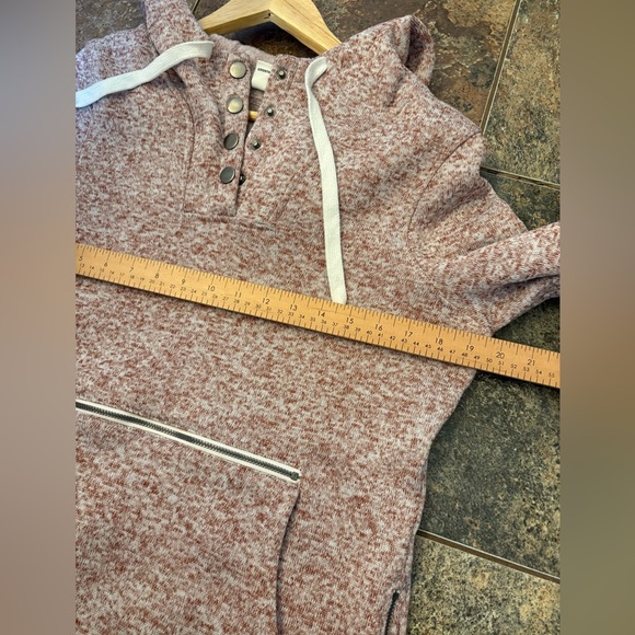 LIV outdoor hooded pullover sweater jacket size medium - Picture 10 of 11